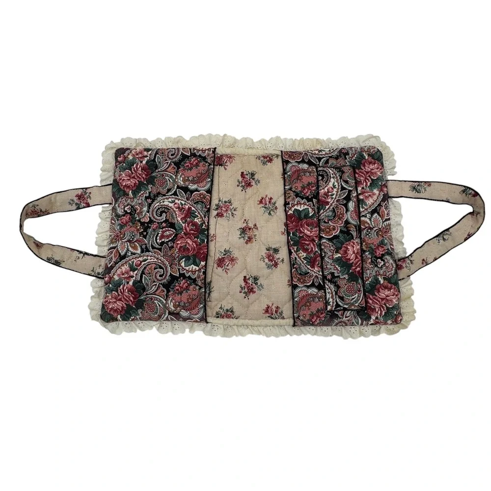 VTG Handmade Quilted Floral Paisley Book Cover Bible Handle Lace Trim Pockets